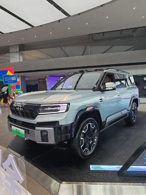 东莞215比亚迪方程豹硬派越野的爆款，英菲尼迪35周年与你共成长